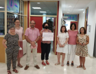 La Biblioteca del Campus de Teruel entrega a Cruz Roja Teruel lo recaudado en su Mercadillo Solidario