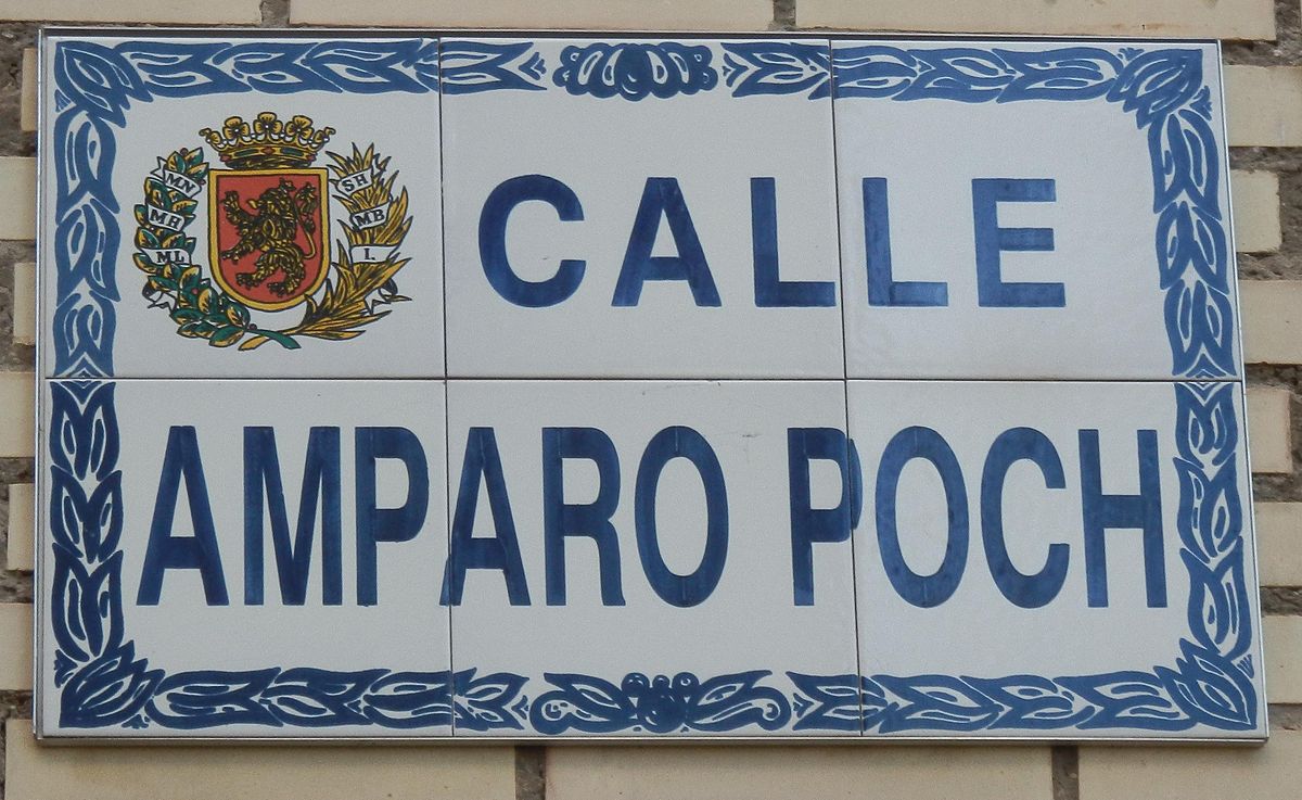 Calle Amparo Poch